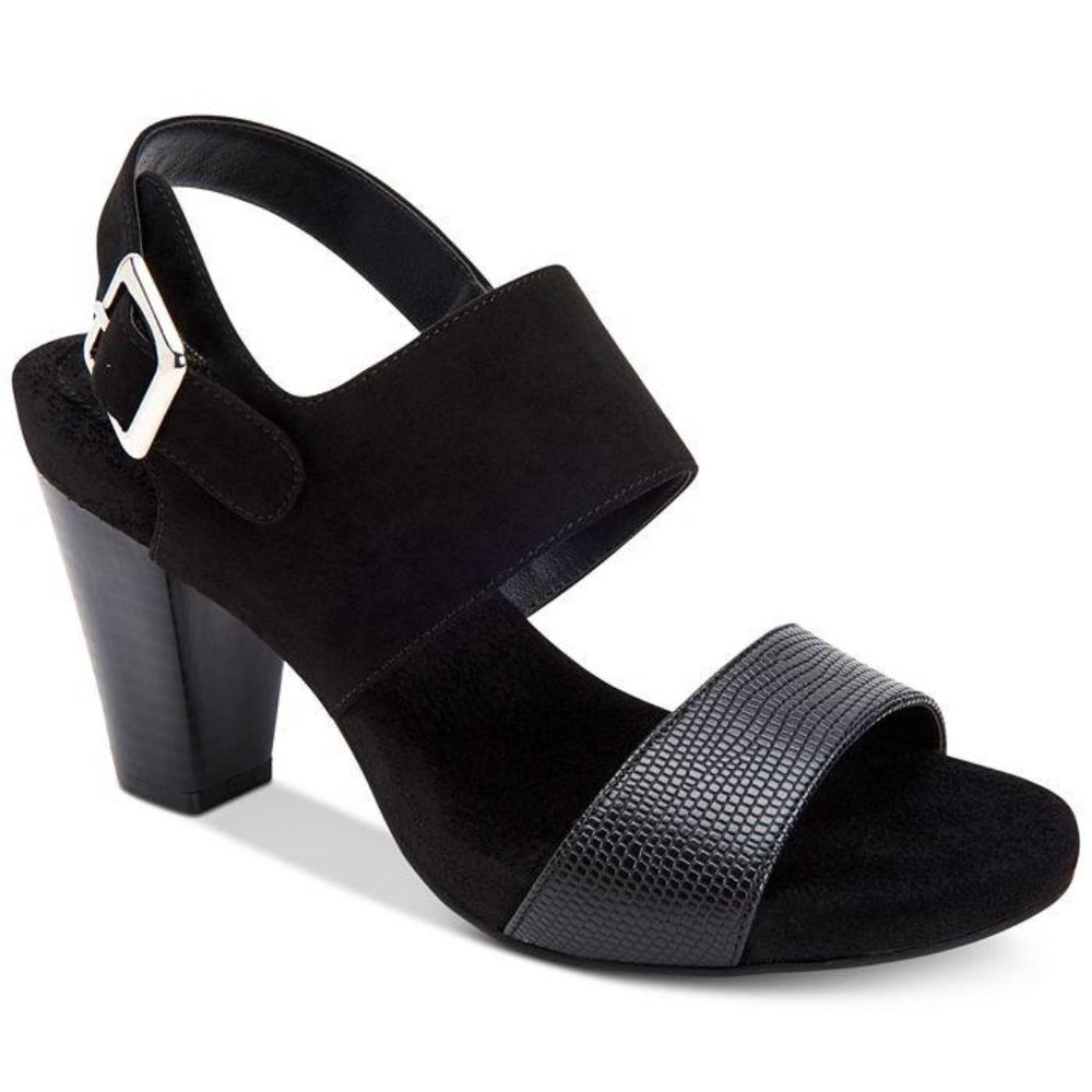 COPY - Giani Bernini Aikko Memory-Foam Sandals. They a new without tags.